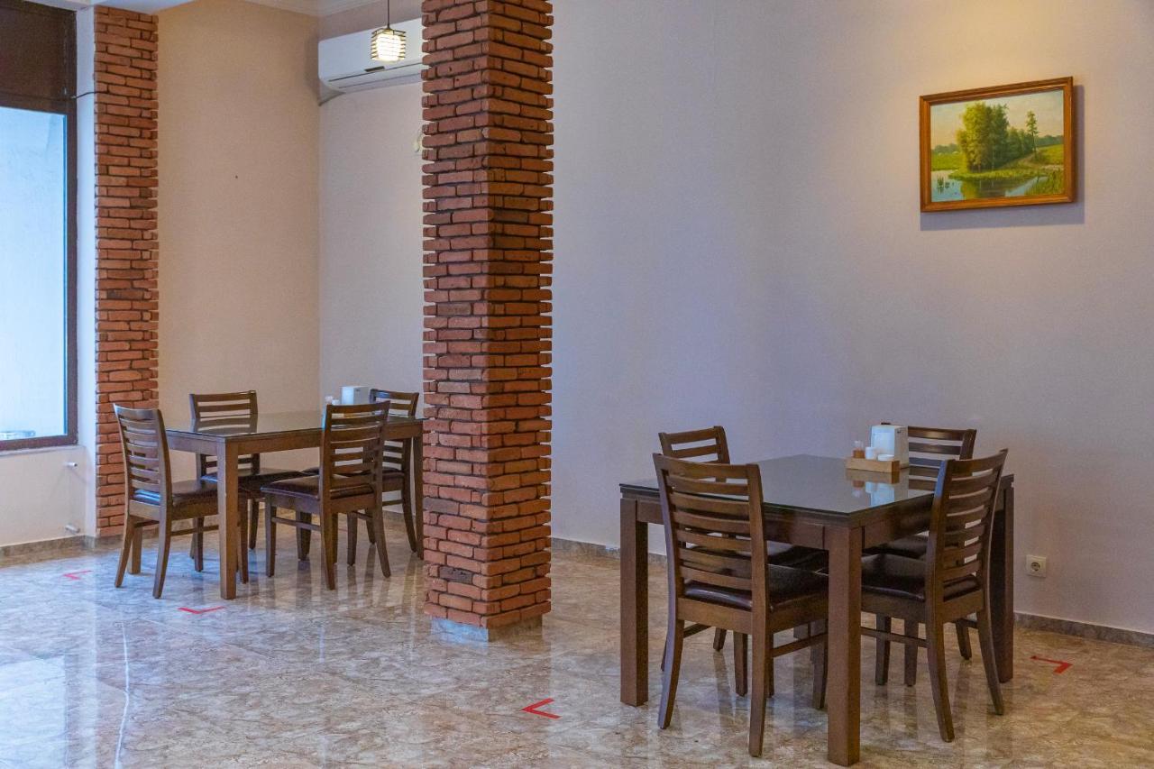 Samni Hotel Ureki Esterno foto