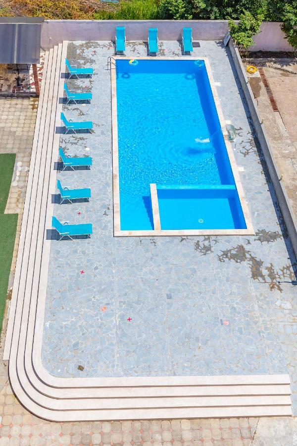 Samni Hotel Ureki Esterno foto