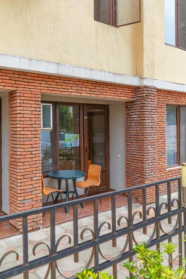 Samni Hotel Ureki Esterno foto