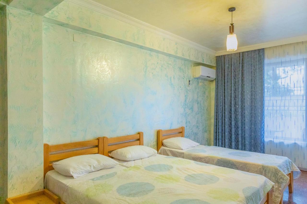 Samni Hotel Ureki Esterno foto
