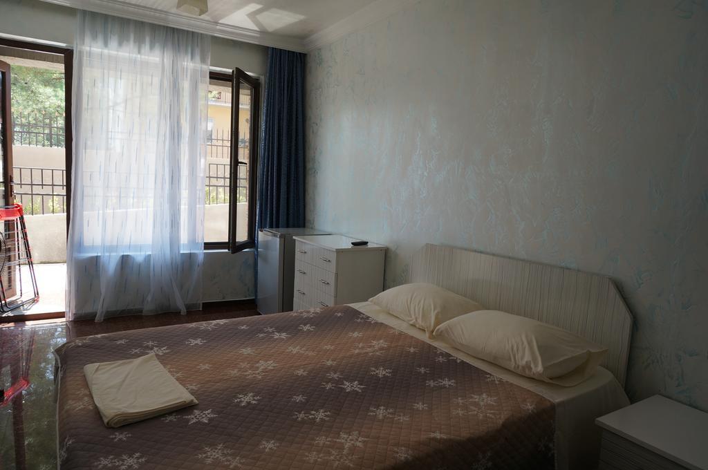 Samni Hotel Ureki Camera foto