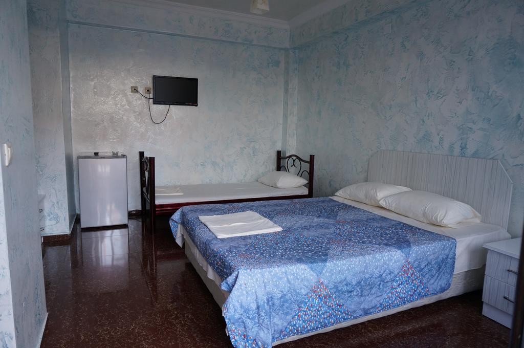 Samni Hotel Ureki Camera foto